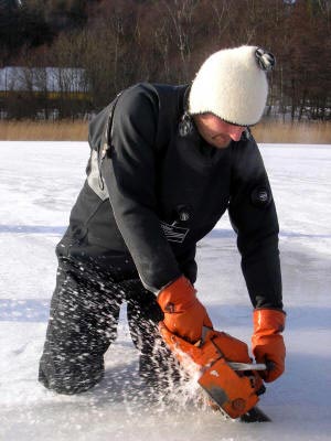 Isdykning med Alpha Diving